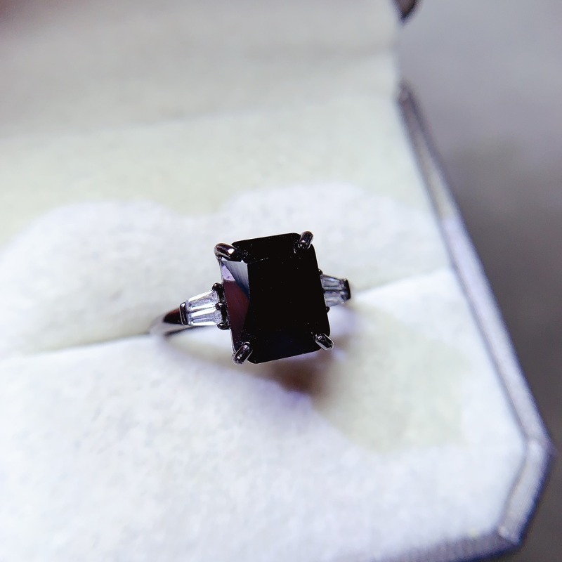 Natual Rectangle Black Spinel  - Jewelry Making University บทวิจารณ์และราคา
